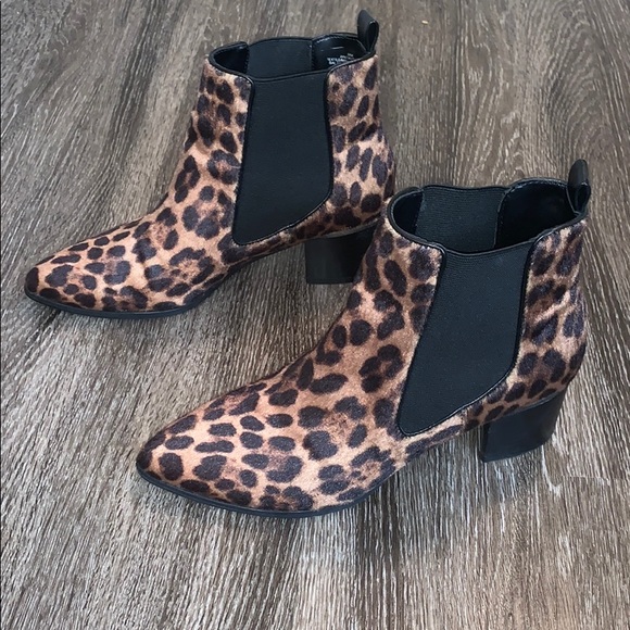 Cheetah Print Booties - Picture 4 of 9